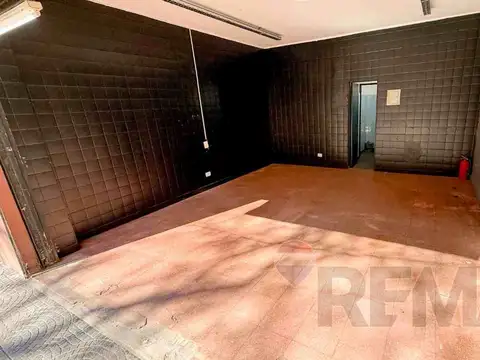Local en Alquiler en Almagro, $ 800.000