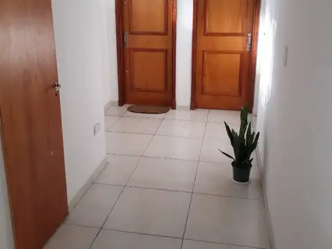 EXCELENTE MONOAMBIENTE LUMINOSO ES UNA DE LAS MEJORES ZONAS DE LA CIUDAD 