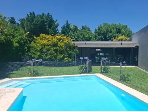 CASA EN ALQUILER - HARAS SANTA MARIA