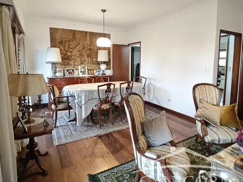 Depto Tipo Casa en Venta de 5 dormitorios