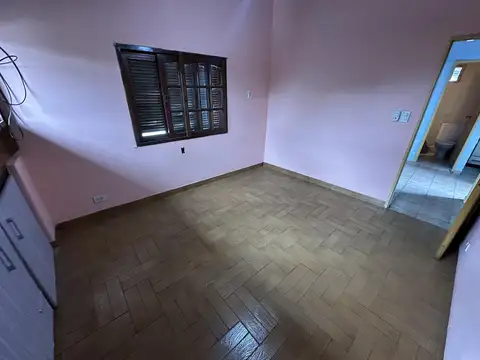 Departamento en Alquiler en Rafael Calzada, $ 350.000