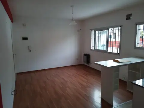Departamento de 2 AMB en alquiler