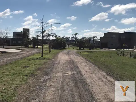 Terreno en Venta en Los Juncos, USD 23.000