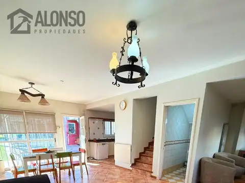Casa 4 ambientes con 3 baños