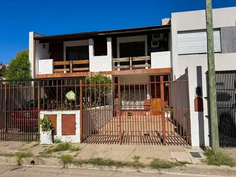 Casa - Venta - Argentina, Villa Sarmiento - Ramon Lista 928
