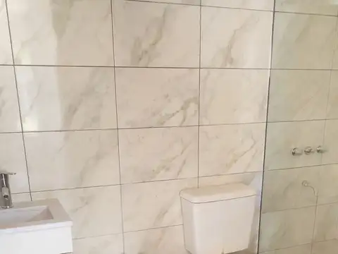 Casa a estrenar de dos dormitorios, pileta
