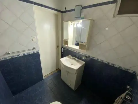 Depto Tipo Casa 4 ambientes con 2 baños