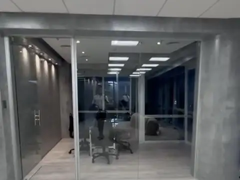 Oficina en Alquiler al Este