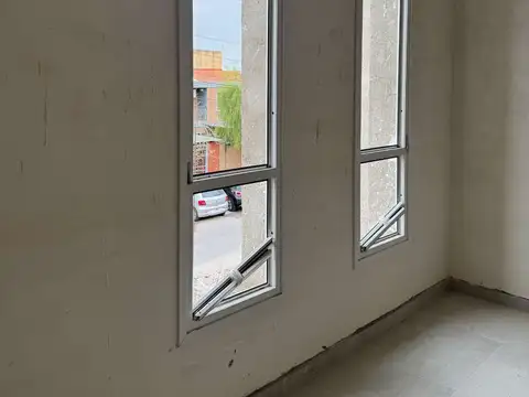 Venta de casas dúplex en pozo, Barrio Jardin
