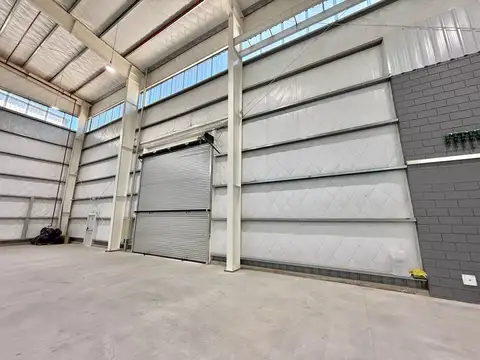 Galpon en Alquiler 55  mts Frente