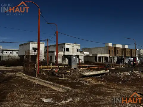 Depto Tipo Casa en Venta con 1 cocheras