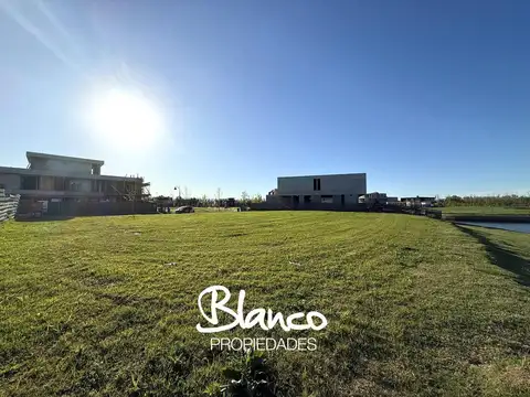 Lote en Venta en El Yacht - Nordelta - Con Salida al Río!