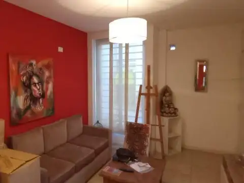 Casa en Venta en Castelar, USD 88.000