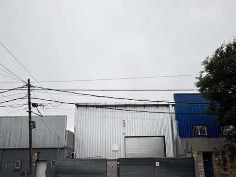 ALQUILER GALPON 190 M2 CUBIERTOS 11 MTS DE ALTURA