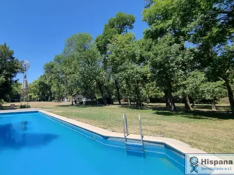 Gran fracción con chalet en venta en La Lonja, Pilar, sobre  la calle Ramos Mejía