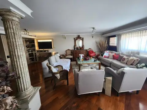 Departamento 4 ambientes con 3 baños