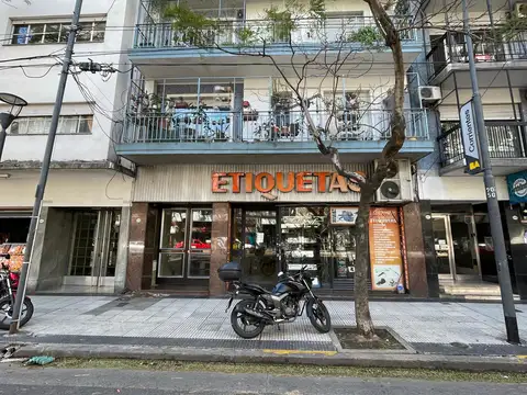 LOCAL COMERCIAL EN VENTA, EXCELENTE UBICACION, APTO GASTRONOMIA
