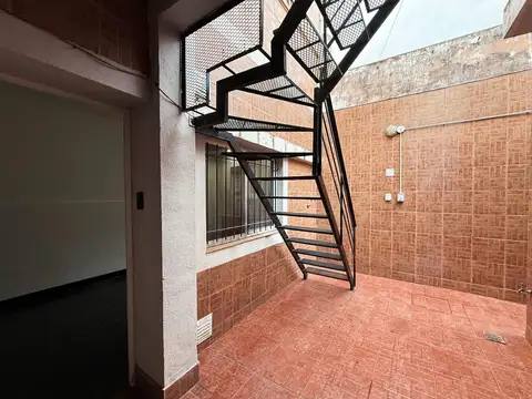 Ov. Lagos 5206 - Depto. De Pasillo De 1 Dormitorio En Alquiler - Rosario