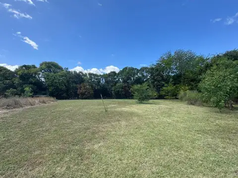 Lotes a la venta en complejo cerrado en Joaquín Gorina