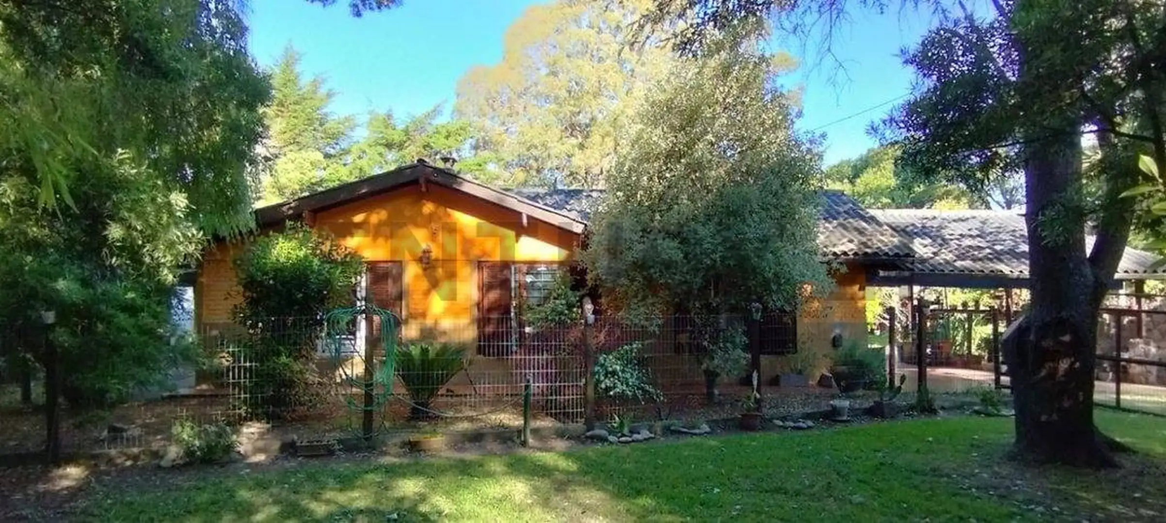 CASA QUINTA CON PILETA EN LA ARMONÍA