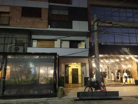 POMPEYA 2400, Piso 1
