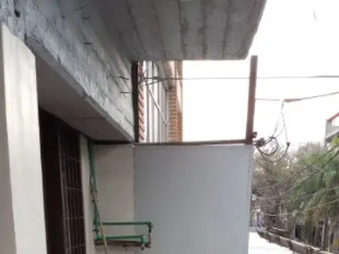 Monoambiente con Cocina separada y Balcon - Castelar Centro