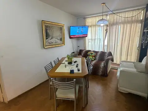 VENTA/PERMUTA Departamento 2 dormitorios. Centro, Rosario