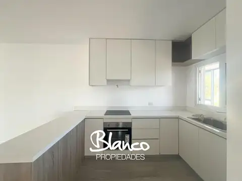Departamento en Alquiler con 1 cocheras