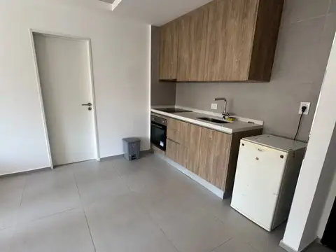 FLORES DEPTO MONOAMBIENTE CON BALCON AMENITIES