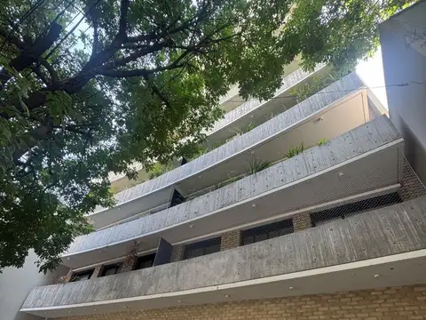 FLORES DEPTO MONOAMBIENTE CON BALCON AMENITIES