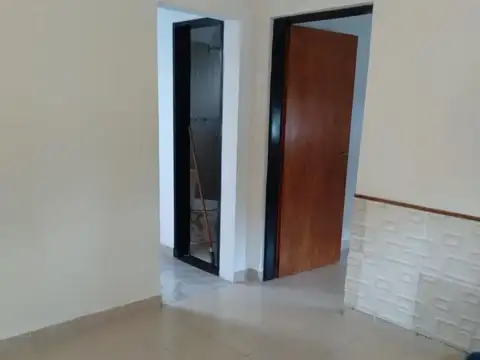 Depto Tipo Casa en Alquiler de 1 dormitorio