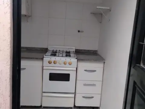 Depto Tipo Casa 2 ambientes con 1 baño