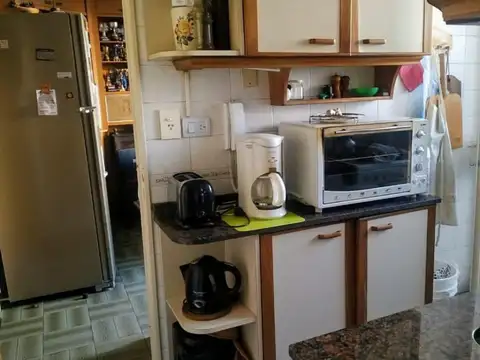 VENTA DE CINCO AMB EN BARRIO NORTE DIVINO LUMINOSO!