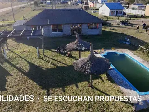 VENTA QUINTA CON PISCINA EN SAN MIGUEL DEL MONTE