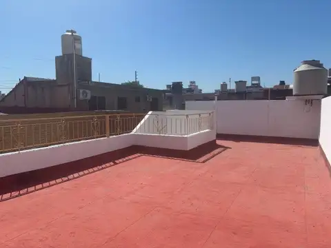 Depto Tipo Casa en Alquiler 60 años