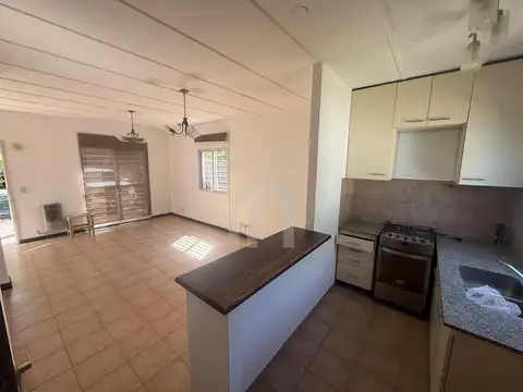 Casa en Alquiler en Los Polvorines, $ 990.000