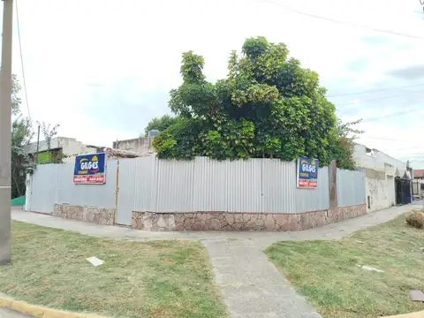 Venta de Lote de 11x22M²  en Villa Luzuriaga