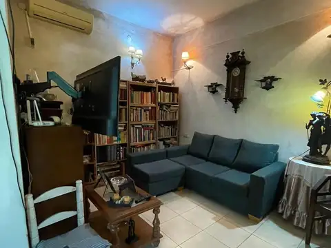 PH en  venta de 2 ambientes con patio - Wilde