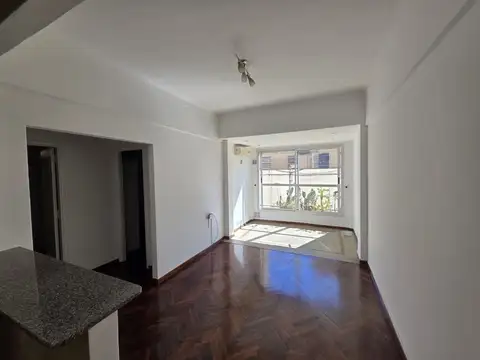 Departamento - Alquiler - Argentina, Barracas - MONTES DE OCA, AV. 800