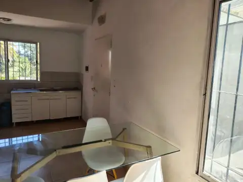 Depto Tipo Casa en Alquiler de 2 dormitorios