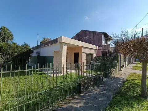 VENTA CASA 3AMB PASO DEL REY PERMUTA APTO CREDITO