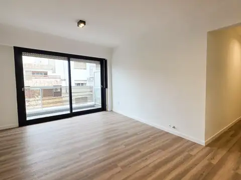 Dpto. en Venta Dos Ambientes - Totalmente Reciclado - Caball