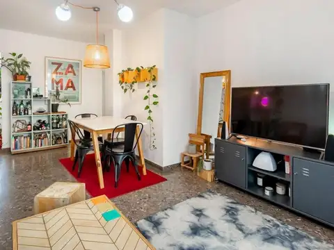 Depto Tipo Casa en Venta 40 años