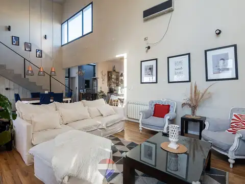 Casa en Venta en Malagueño, Santa María