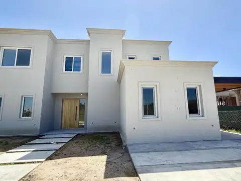 Casa al lago en venta Laguna Grande , Villanueva