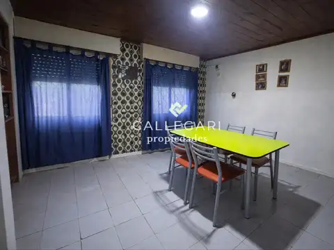 Casa 3 ambientes con 1 baño
