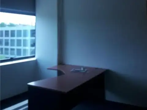 Oficina 3 ambientes con 2 baños
