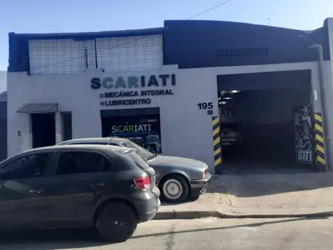 Galpon de 150 m2 con 6 metros de altura mas 225 m2 de terreno