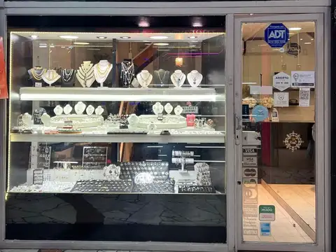 VENTA DE LOCAL COMERCIAL EN AV CABILDO BELGRANO