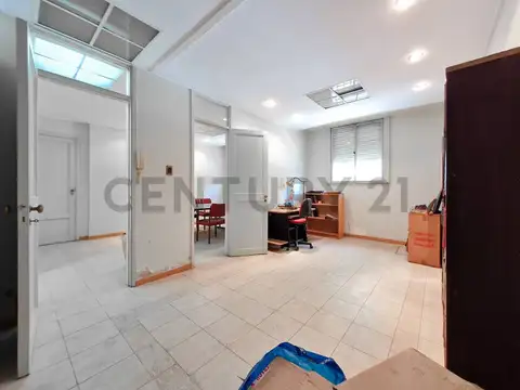 48 e/ 12 y 13 800, Piso 0
